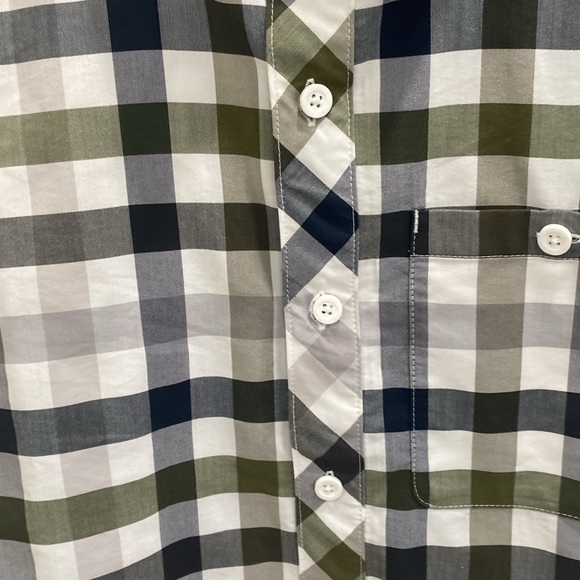 Checkered green blue grey woods short sleeve button down shirt - Picture 6 of 7